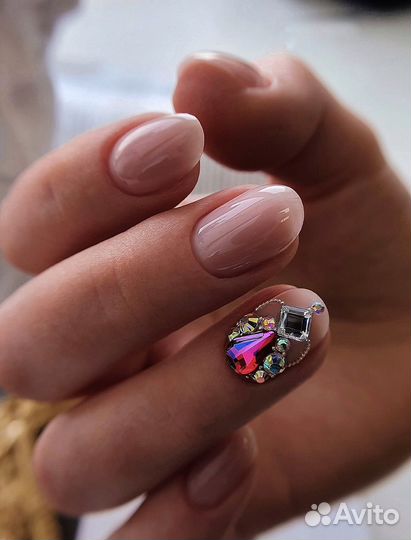 Маникюр и педикюр