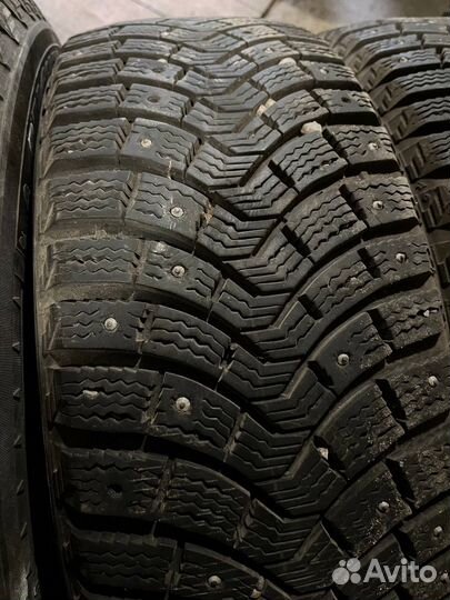 Michelin X-Ice North XIN2 215/65 R16