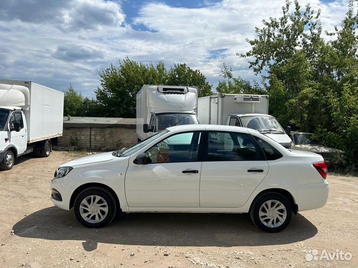 LADA Granta 1.6 МТ, 2019, 30 500 км