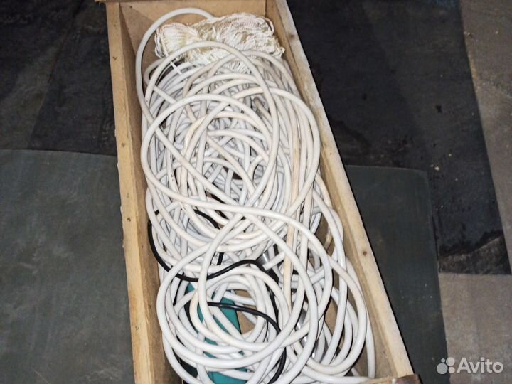 Электронасос погружного типа