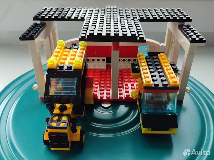 Конструктор Lego. Бокс + трактор и машина