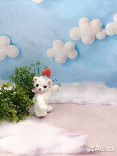 Вязаный мишка в подвеске - кулоне