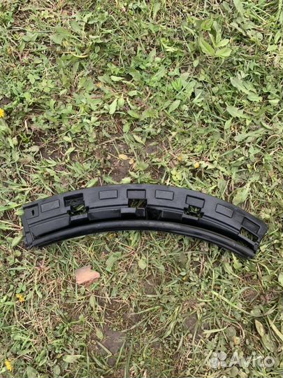 Renault Fluence кронштейн перед.бампера левый