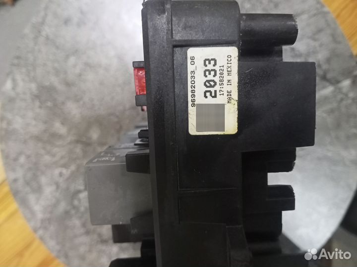 Блок предохранителей Шевроле Круз