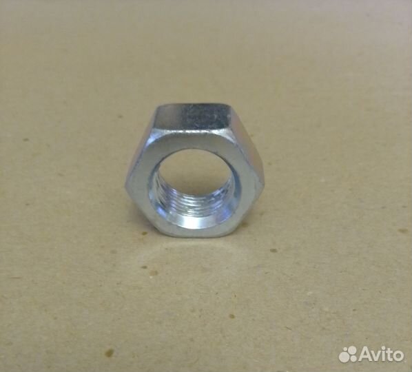 Гайка М20х1.5 универсальная