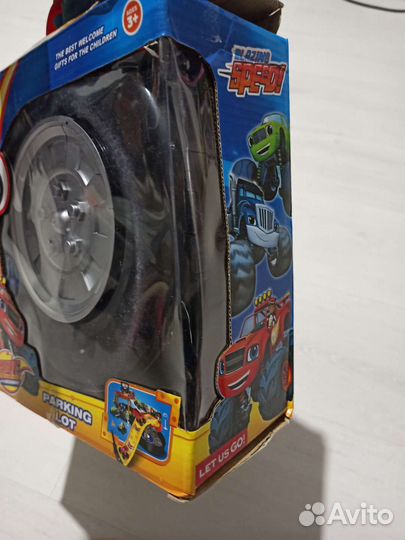 Трек, парковка