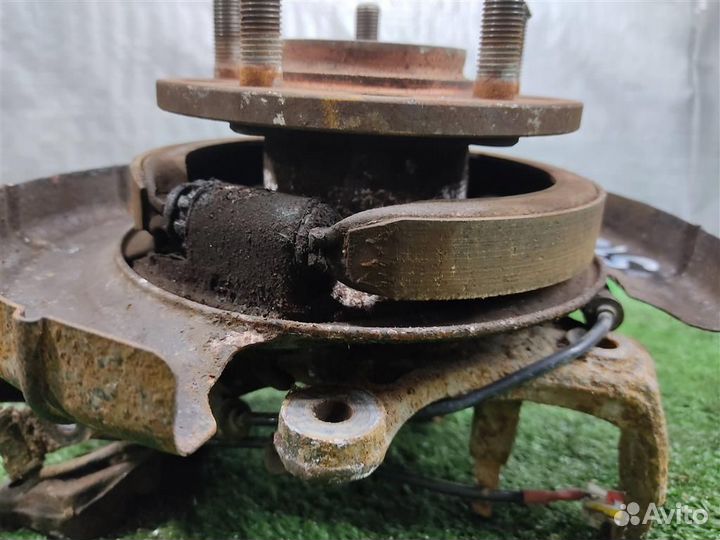 Кулак задний правый KIA Sportage 3 (SL) 2012