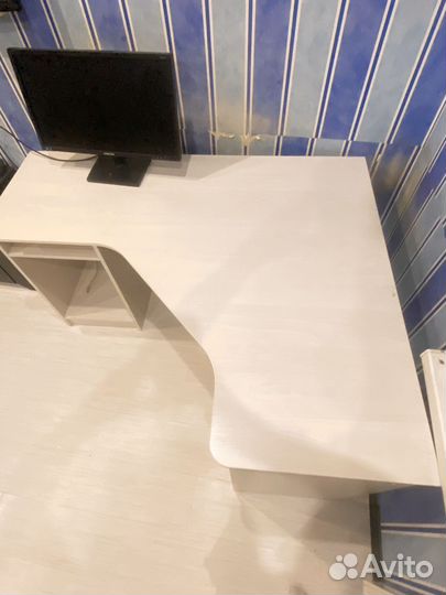 Комьютерный стол угловой