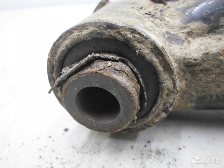 Рычаг задний правый нижний Land Rover Range Rover