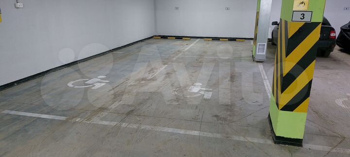 Машиноместо, 28 м²