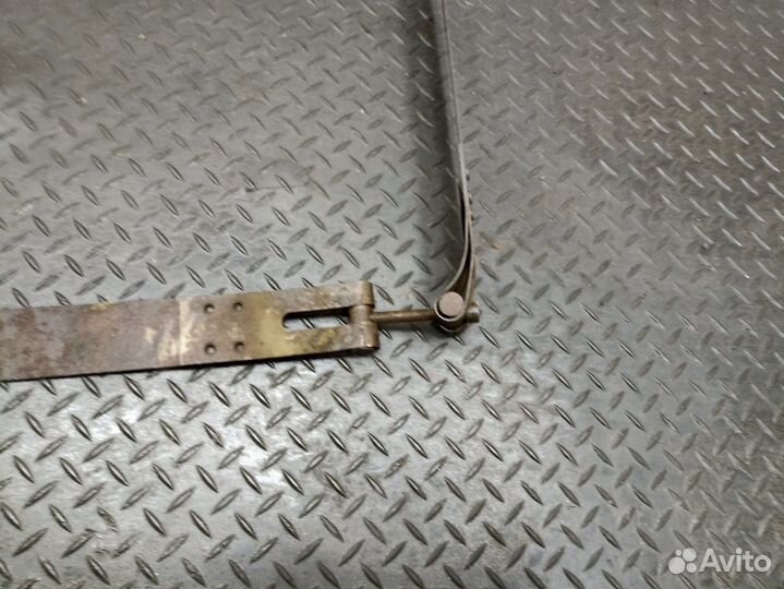 20721537 Кронштейн топливного бака