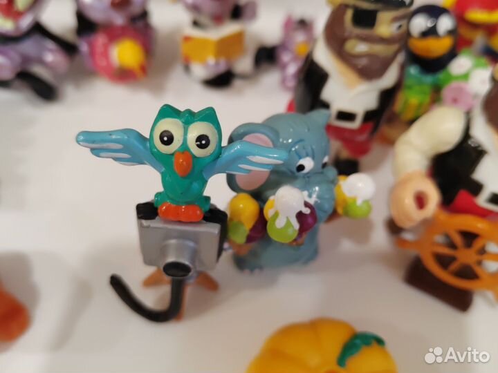 Фигурки из киндер сюрпризов