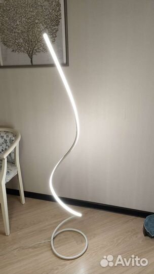 Торшер напольный