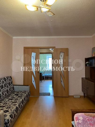 3-к. квартира, 60 м², 2/5 эт.