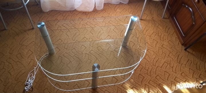 Большой стеклянный столик,тумба под тв