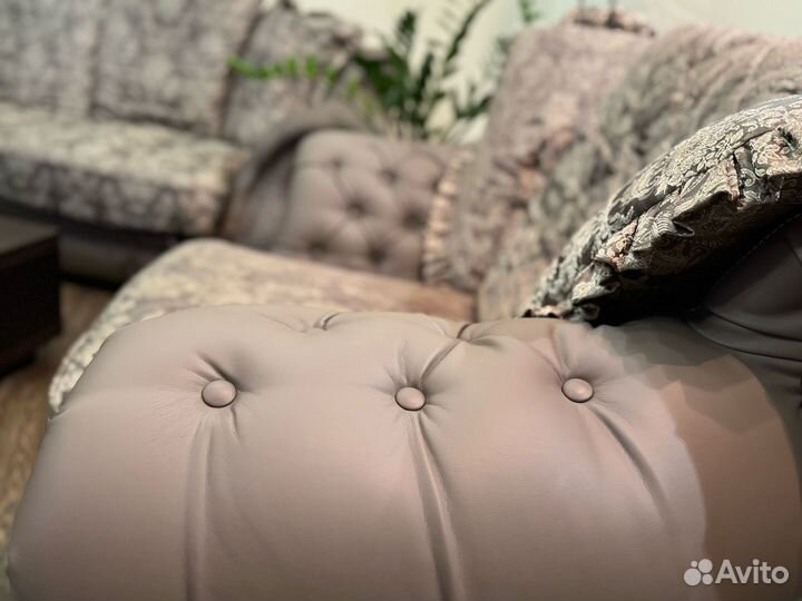 Продается набор мягкой мебели