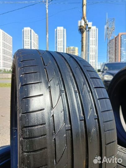 Bridgestone Potenza S001 245/35 R18 88Y