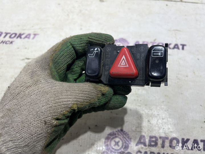 Блок кнопок Mercedes W210