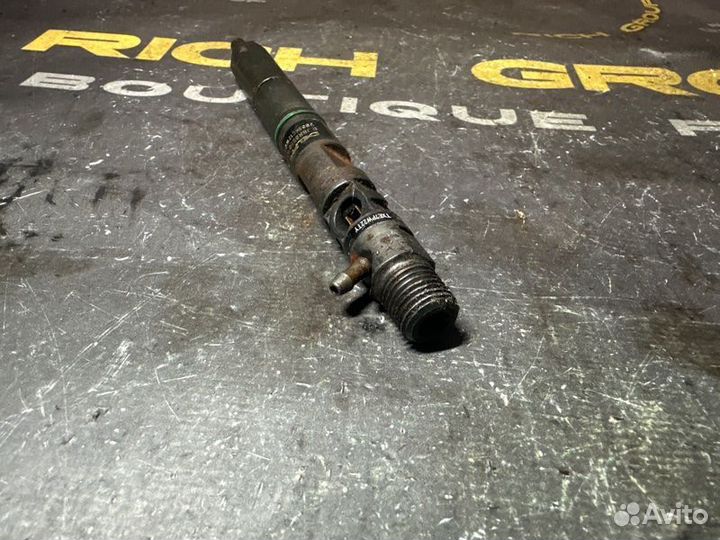 Форсунка топливная Kia Bongo J3