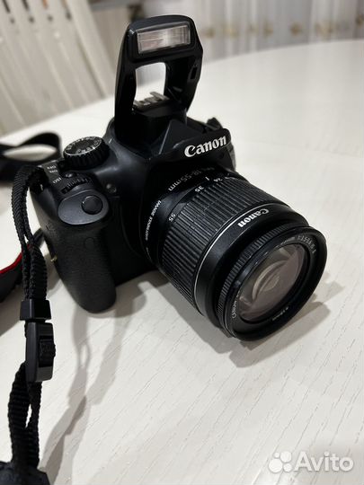 Зеркальный фотоаппарат canon 550d