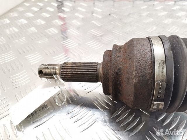 Полуось передняя левая Dodge Caliber 2006-2012