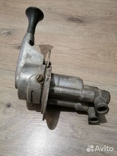 Кран ручного тормоза Камаз, Маз