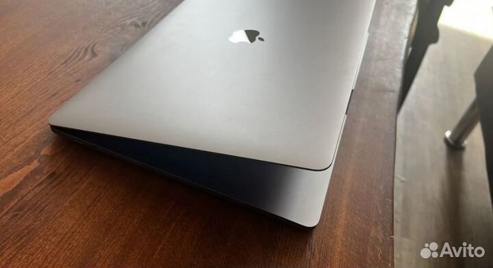 Macbook pro 15 2019