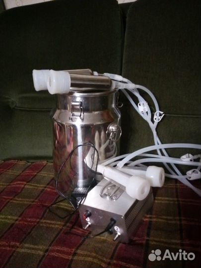 Доильный аппарат 10 л для коз и коров