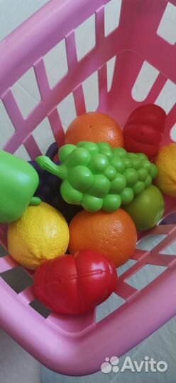 Детские тележка с фруктами