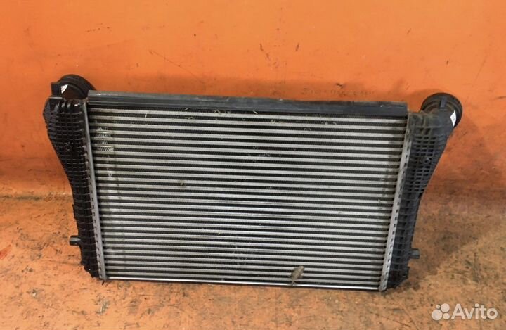 Интеркуллер Volkswagen caddy 2008 год