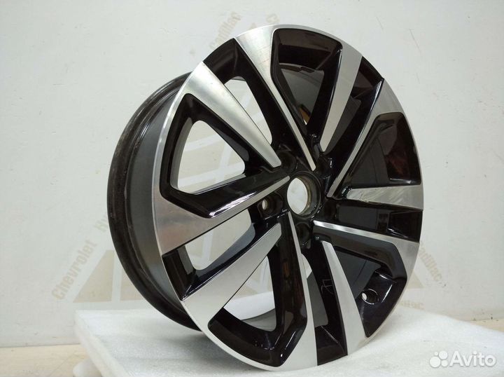 Диск литой R17 Volkswagen Tiguan 2