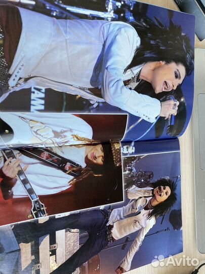 Журнал и плакаты Tokio Hotel