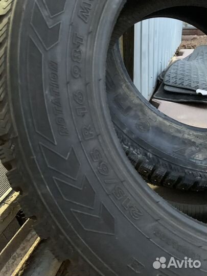 Nokian Tyres Hakkapeliitta 2 215/65 R16 100V