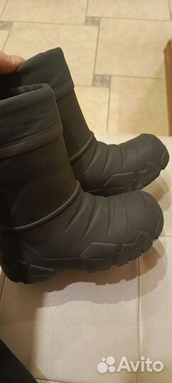 Продаю детские сапожки резиновые