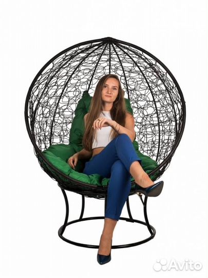 Кресло из ротанга Orbis зеленая подушка