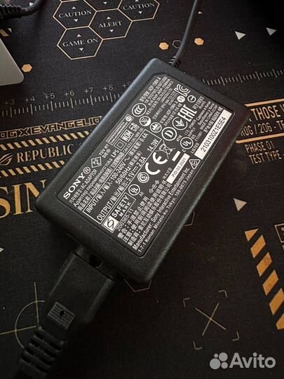 Зарядная станция для геймпадов Dualsense PS5