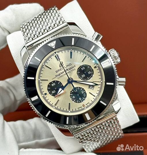 Часы Breitling Superocean Heritage 2