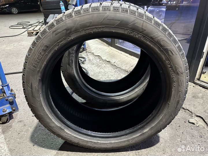 Pirelli Ice Zero 245/45 R19