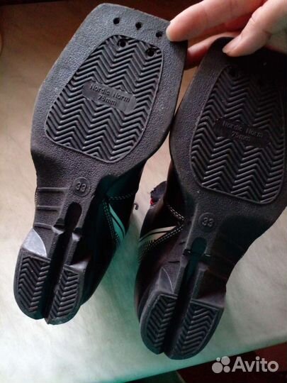 Лыжные ботинки