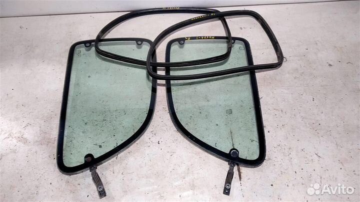Стекло кузовное открывающееся пара Nissan Micra K
