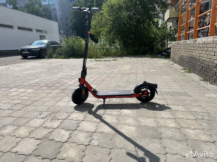 Новый электросамокат Ninebot