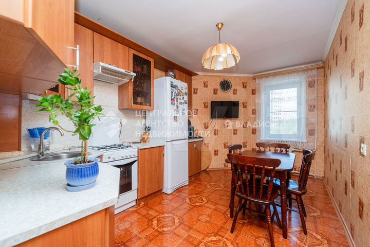 2-к. квартира, 72,4 м², 5/10 эт.