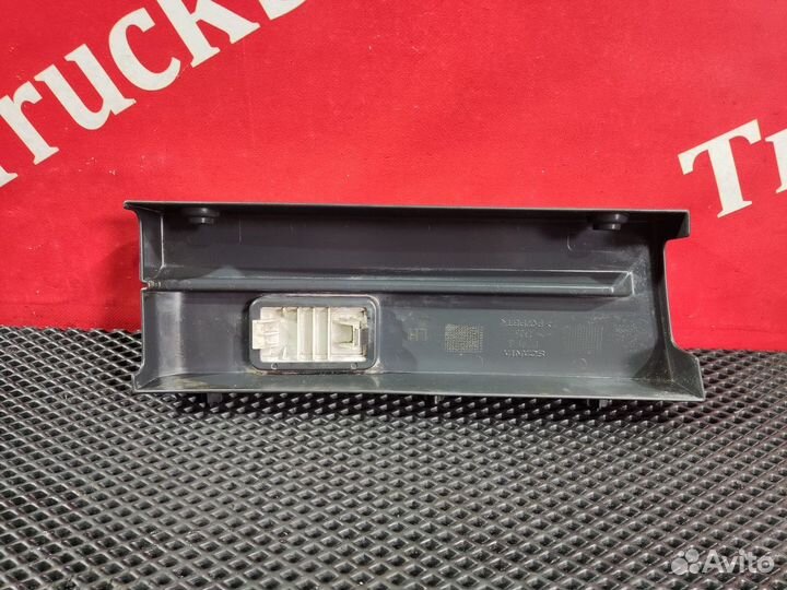 Накладка подножки левая Scania 5-series