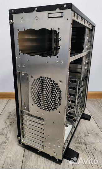 Компьютерный корпус, вентиляторы