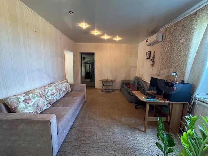 3-к. квартира, 55 м², 1/1 эт.