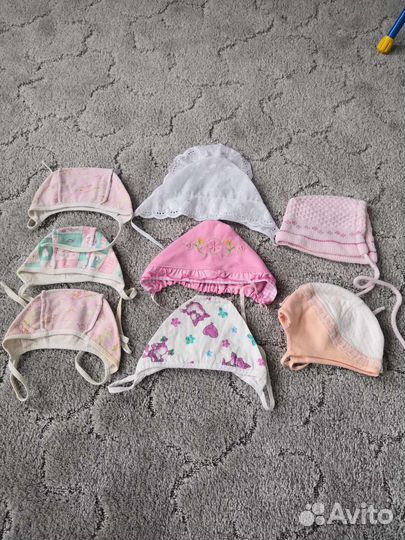 Шапочки, чепчики, носочки