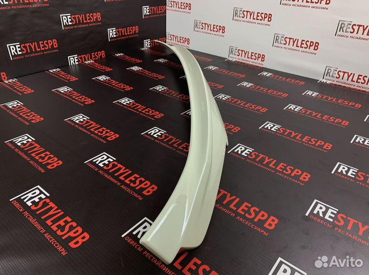 Спойлер Под стекло Lexus LX570 с16г