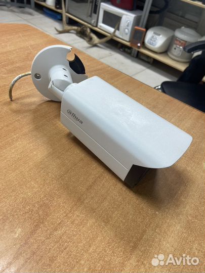 Камера Dahuа DH-iрс-нfw2231тр-ZS уличная iP