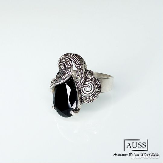 Серебряное кольцо