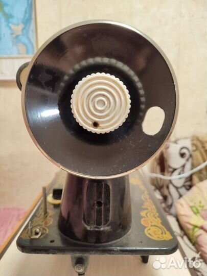 Швейная машина советская